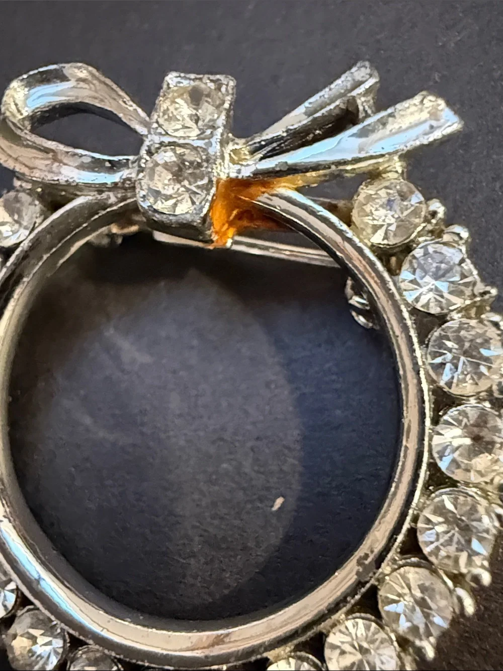 Silver-Tone Bow Circle Crystal Brooches - Women Jewelry
